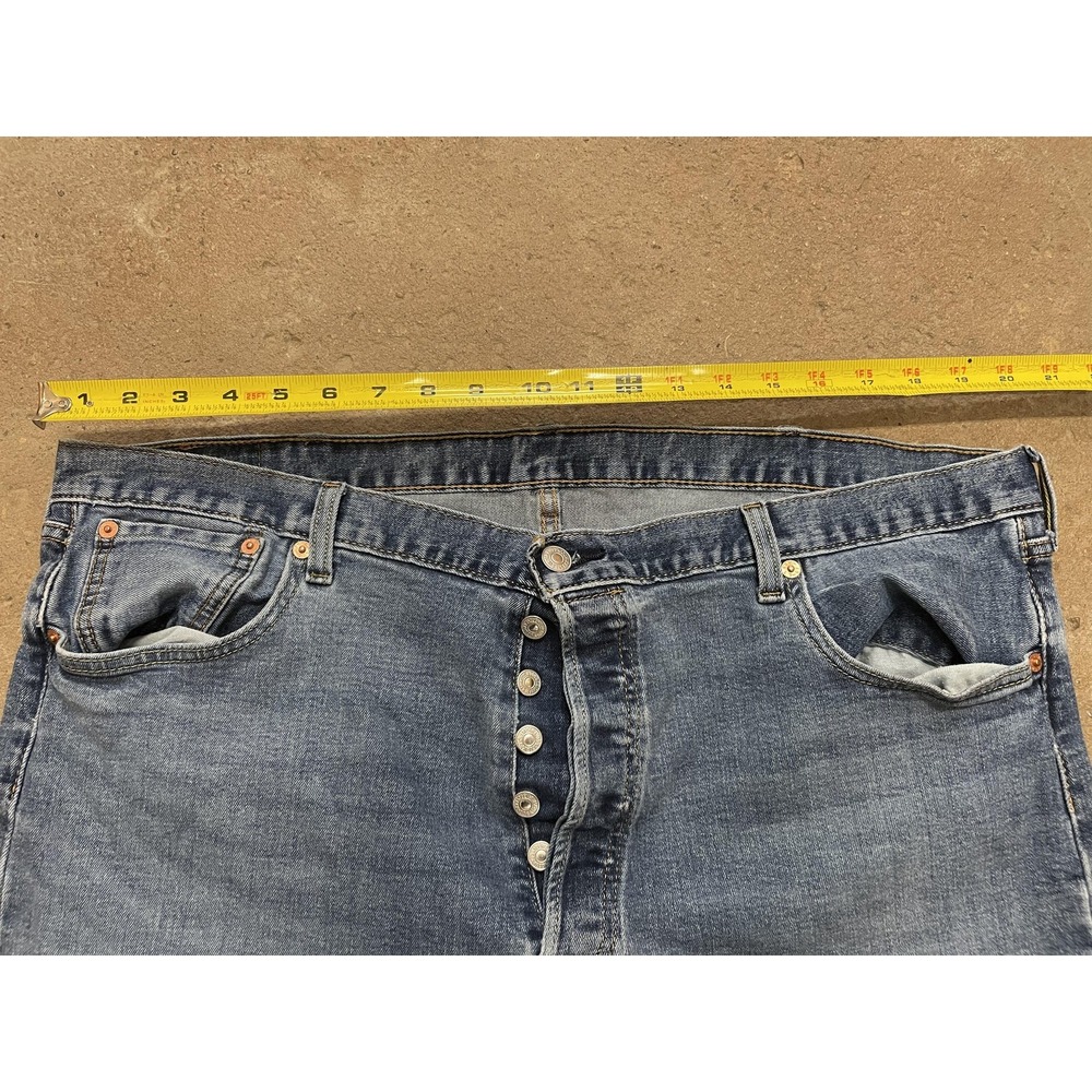 Levis 501 Jeans Mens 42x30 Medium Wash Blue Straight Leg Button Fly Distressed - Picture 16 of 16